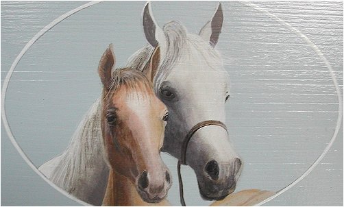 motif chevaux peint sur meuble